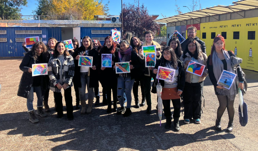 Con foco en equidad de género: Estudiantes de Trabajo Social participaron de taller con Fundación de las Familias